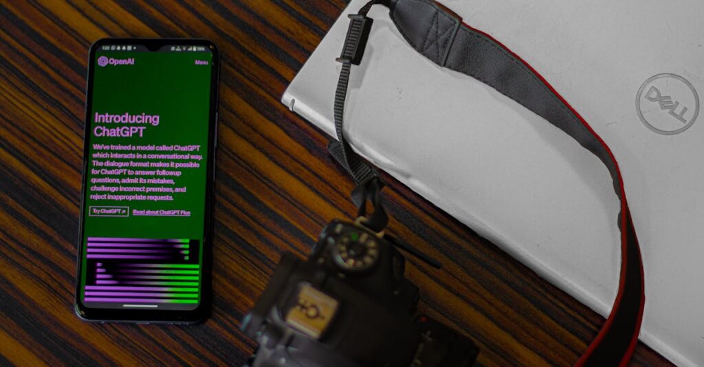 ChatGPTを活用した初心者でも始められる稼ぎ方5選とさらに収益を伸ばす応用アイデアを示す図解