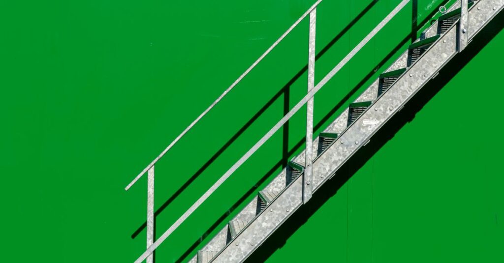 AIでブログを始めるための5つの具体的ステップを図解したビジュアル