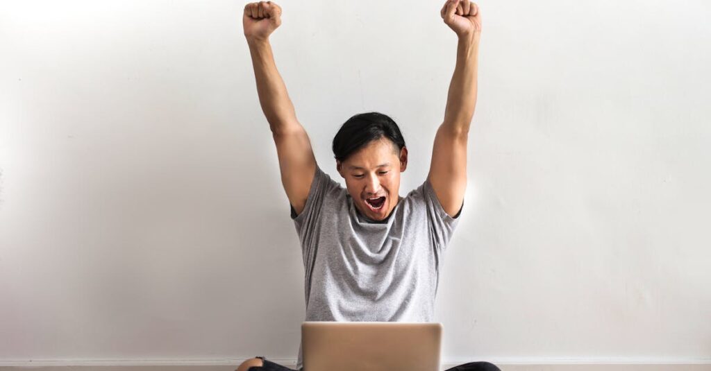 実際に副業で月3万円を達成した人が使った時短ツールの事例と活用法