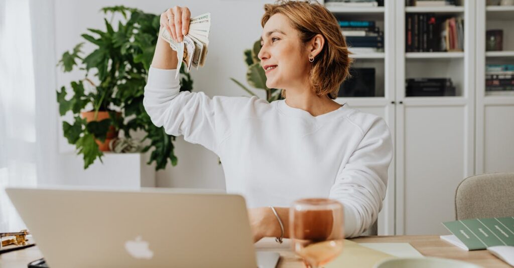 AI副業で月3万円を安定的に稼いでいる人たちの成功要因と共通行動パターンを図解したイメージ