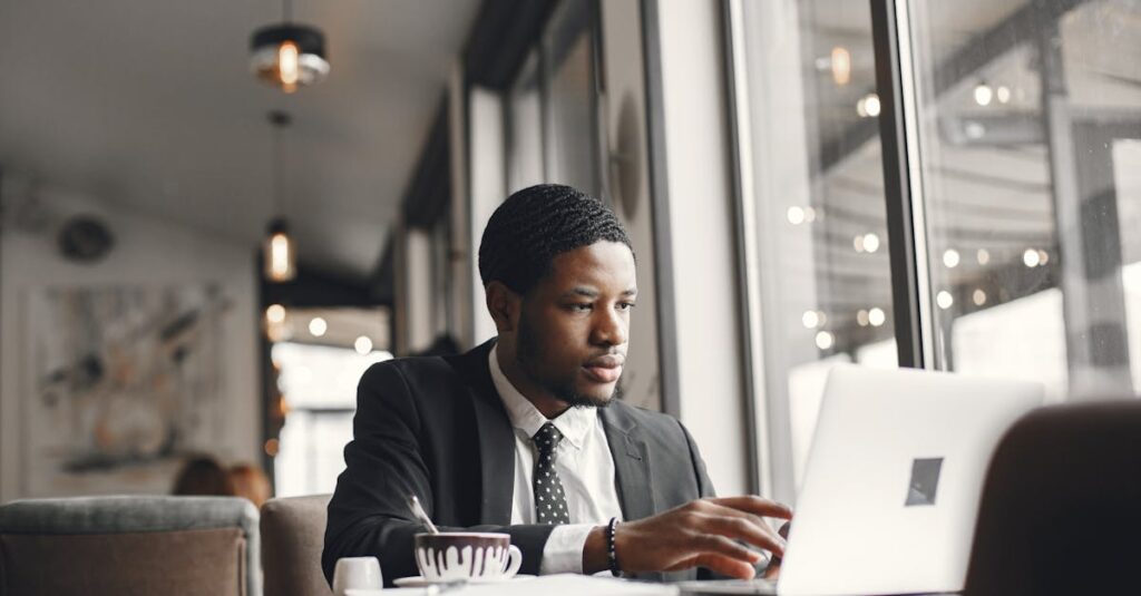 副業の成果を最大化するために時間とツールを戦略的に使う考え方と手順の図解