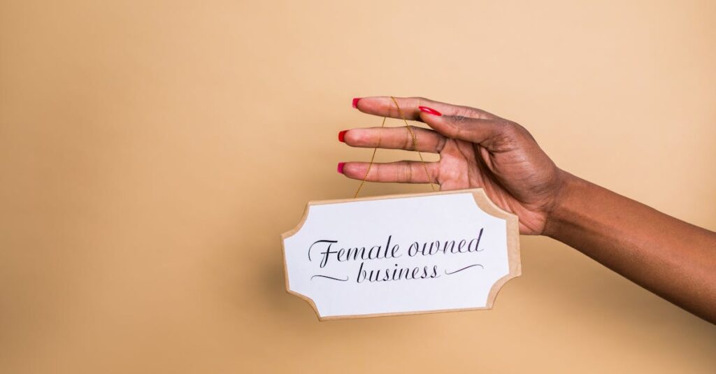 AIブログで成功した主婦・会社員・企業などの実例を視覚的にまとめたイメージ画像